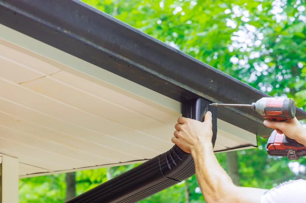 What to Expect During a Professional Gutter Installation